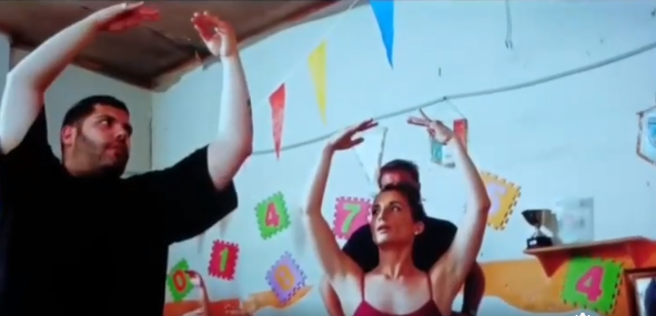 2022 09 07 Fiorella insegna danza